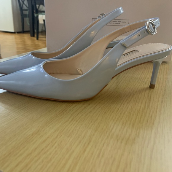Light blue pointy sandals - Picture 4 of 4